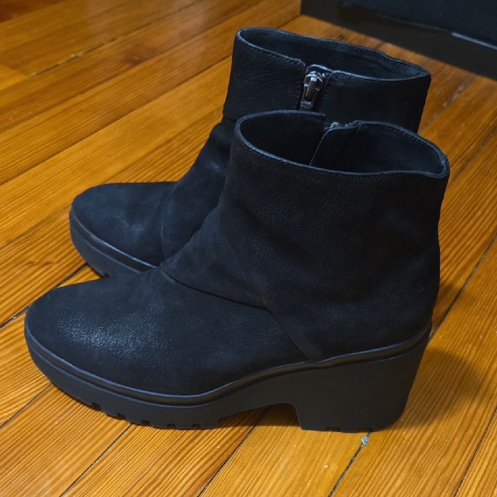 Eileen Fisher Black Suede Platform Ankle Boots. 8.5